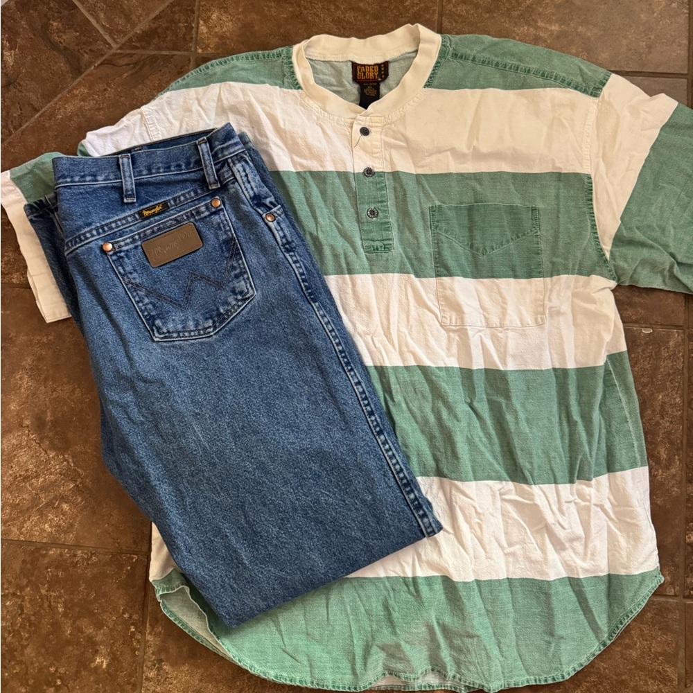 Wrangler jeans and vintage Faded Glory shirt